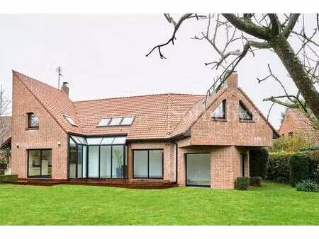 maison de luxe à vendre à sainghin-en-mélantois : 1 070 000 € | 225m²