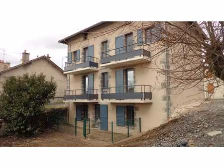 type 3 avec parking et cave etat neuf 38 av de milhaud arpaj