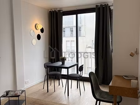 studio meublé avec ascenseur
