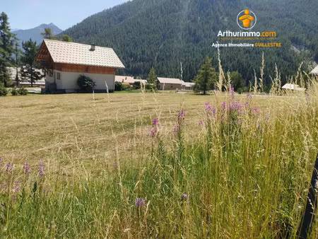 vente terrain 931 m2 à arvieux