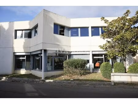 location local professionnel 430m² vitrolles 13127
