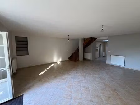 vente maison 5 pièces 94 m² saint-pierre-de-juillers (17400)