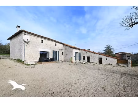 vente maison 5 pièces 145 m² à saint-saviol (86400)  229 000 €