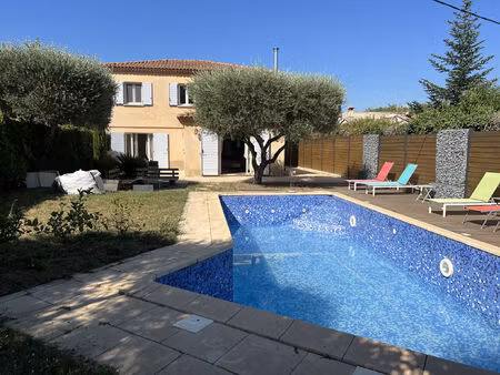 location maison 4 pièces 132 m² à saint-savournin (13119)