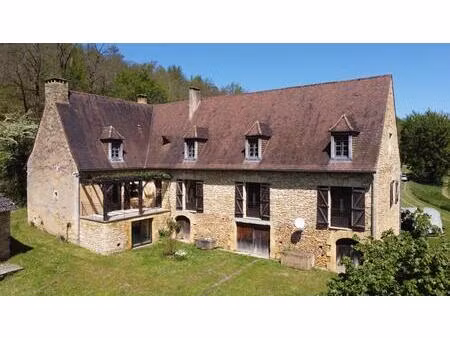 propriété st genies 5 pièce(s) 160 m2