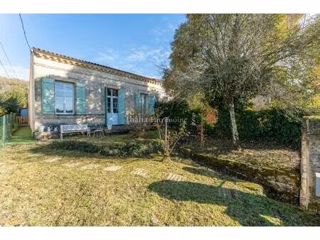 charmante maison en pierre de plain-pied dans le coeur de l'entre-deux-mers