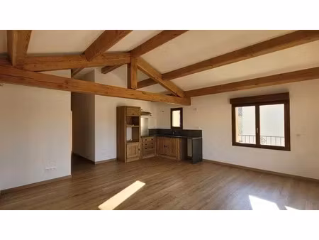 location appartement 3 pièces 65 m² à saint-dézéry (30190)