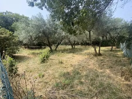 vente terrain 680 m² montignargues (30190)