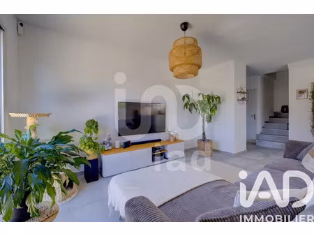 vente maison 4 pièces 90 m² à tourrettes (83440)  390 000 €