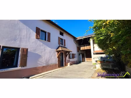 vente maison 7 pièces 165.17 m² à les abrets (38490)  379 500 €