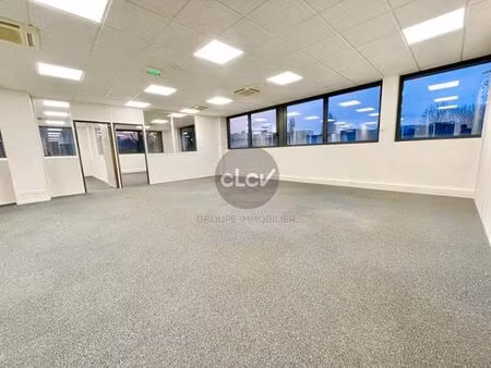 prestigieux bureau de 380 m2 en location - champagne-au-mont-d'or  france