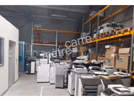 local d'activité a louer - nantes est