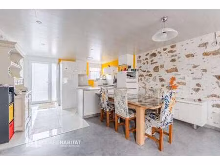 vente maison à la roche-sur-yon (85000) : à vendre / 163m² la roche-sur-yon