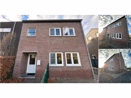 maison à louer à kinrooiersteenweg 5 neeroeteren (rbu83989)