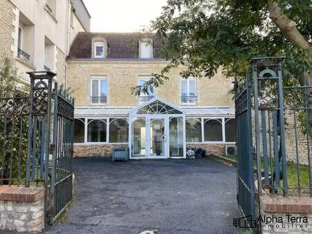 location bureaux et commerces à saint-aubin-sur-mer (14750) : à louer / 120m² saint-aubin-