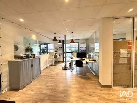 location bureaux et commerces à champagne-au-mont-d'or (69410) : à louer / 70m² champagne-