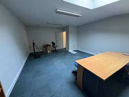 location bureau 29 m² à joué-lès-tours (37300)
