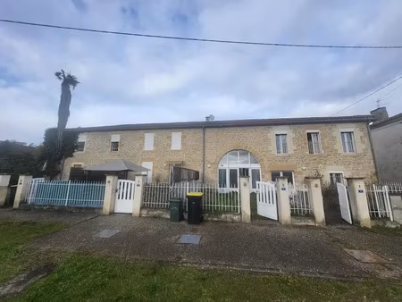 vente maison 17 pièces 609 m² à casseuil (33190)  447 000 €