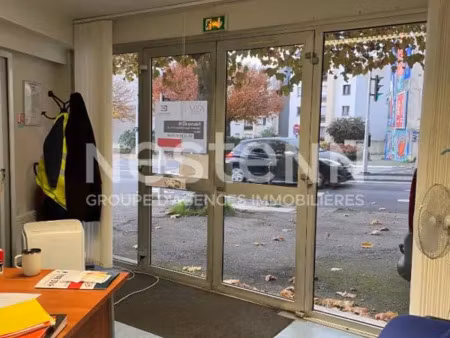 local commercial à louer de 54m2 sur axe stratégique centre ville de vannes