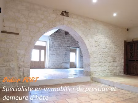 grande maison medievale de village entierement renovee dpe en b avec une petite maison qui