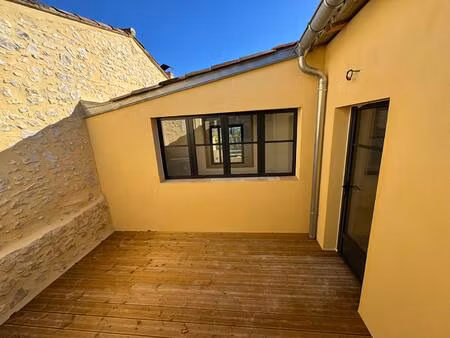 superbe appartement rénové - 101 06 m² - petite copropriété avec patio intérieur