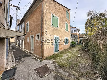 studio de 33m² en rez-de-chaussée à pourcieux au calme.