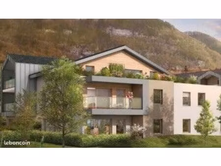 loue place de parking couverte / garage secteur st julien en genevois 74