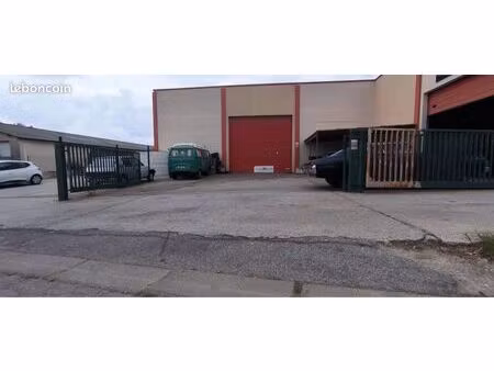 local commercial 160m2 teyran