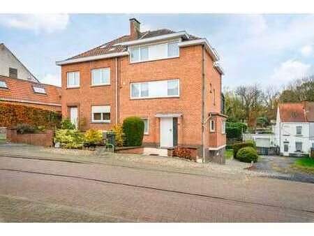 immeuble de rapport intéressante à sint-genesius-rode