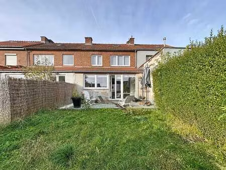 maison 2-3 chambres avec jardin