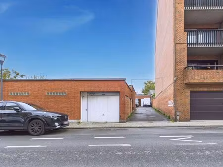 bien professionnel à louer à jette € 2.000 (li8fj) - modifa bruxelles | zimmo