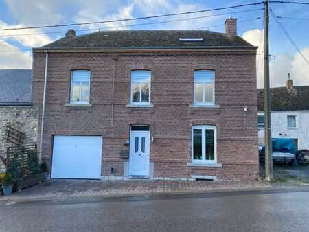 jolie maison 4 chambres avec garage et jardin
