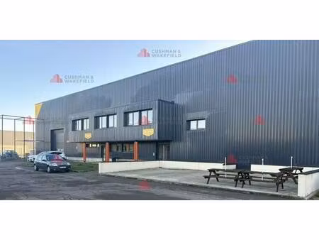 local d'activités à vendre