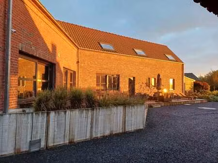 magnifique maison 4 façades à la campagne