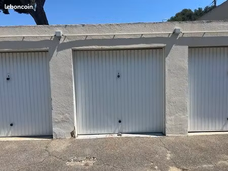 garage / box