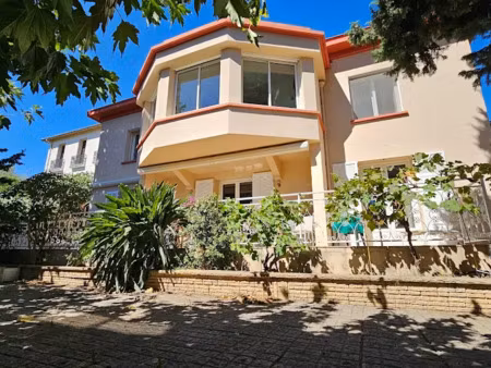 vente maison 9 pièces 293 m² à hyeres (83400)  1 495 000 €