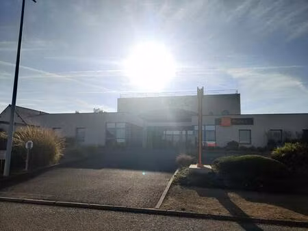 local d'activités à louer