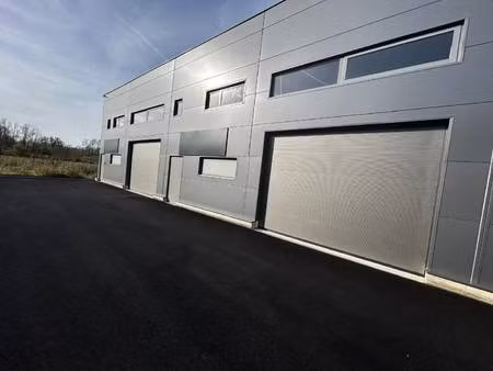 local d'activités à louer