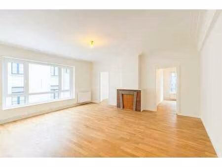 63m²  2 chambres  emplacement premium en plein centre