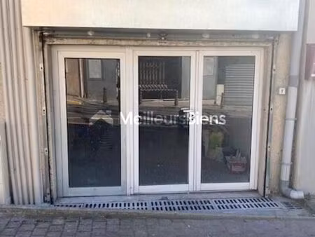 local commercial 70 m²