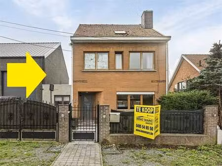 grotendeels vernieuwde ruime eengezinswoning