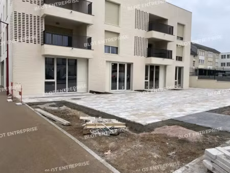 a vendre - bureaux/locaux commerciaux 78 m² - montauban-de-bretagne