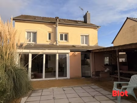 a vendre chez blot à le rheu maison 6 chambres 176m2 terrain 624m2 exposé ouest garage dép