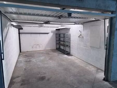 location garage box et parking à cesson-sévigné (35510) : à louer / cesson-sévigné