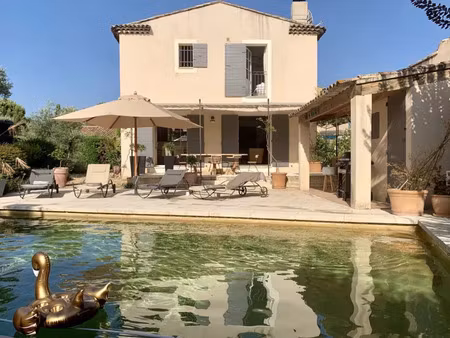 vente maison 5 pièces 123 m² lourmarin (84160)