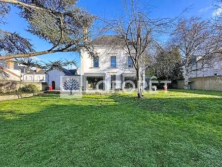 vente maison à thouars (79100) : à vendre / 303m² thouars