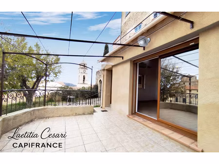 belgodere : appartement plain-pied 74 m²  3 chambres  terrasse et vue village