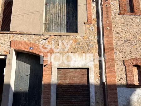 exclusivite - a vendre à fourques (66300) cave viticole et terrain attenant - référence 54