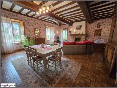 magnifique propriété de 230 m²  7 pièces  dépendances