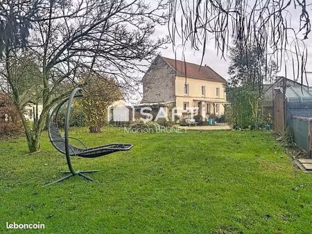 maison 4 pièces 139 m²